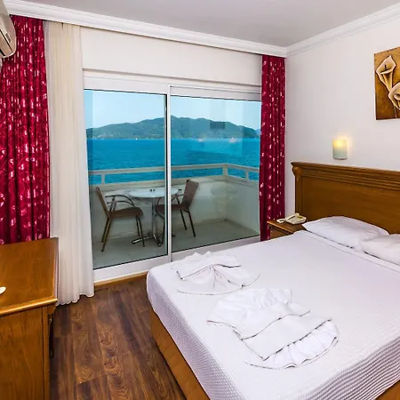 Hotel Honeymoon