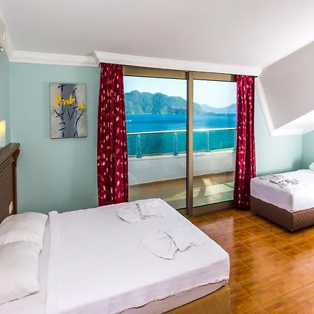 Honeymoon ホテル 3*